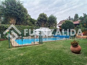 Casa en Venta en Vía Regina / Santa Rita
