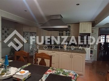 Casa en Venta en Vía Regina / Santa Rita