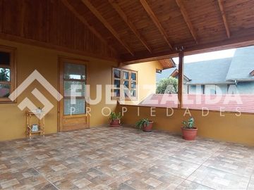 Casa en Venta en Vía Regina / Santa Rita