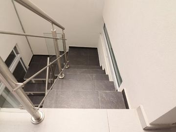 EDIFICIO DE 3 DEPARTAMENTOS EN VENTA EN MORELIA, PIEDRA LISA