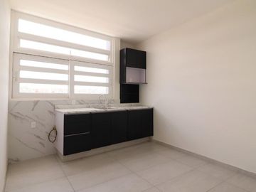 EDIFICIO DE 3 DEPARTAMENTOS EN VENTA EN MORELIA, PIEDRA LISA
