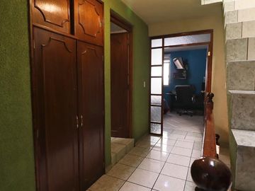 CASA EN VENTA EN MORELIA, ZONA MERCADO DE ABASTOS