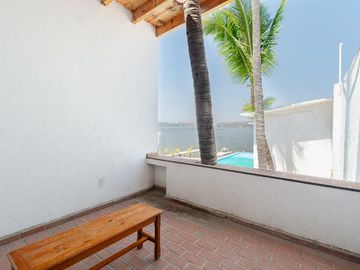 Casa en el lago de Tequesquitengo