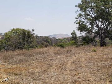 Venta de Terreno en Haras del Bosque 1,070m2 ZONA Acres