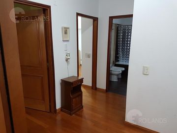 CASA EN VENTA EN TRONADOR 2700 COGHLAN