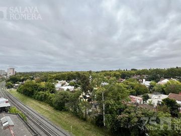 Departamento en Venta 2 ambientes San Isidro piso alto