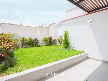 TRIPLEX en Santiago de Surco tambo real