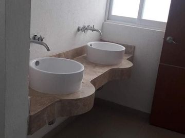 VENTA DE CASA EN CUMBRES DEL LAGO, JURIQUILLA