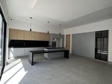 CASA EN VENTA EN ZIBATÁ QUERÉTARO
