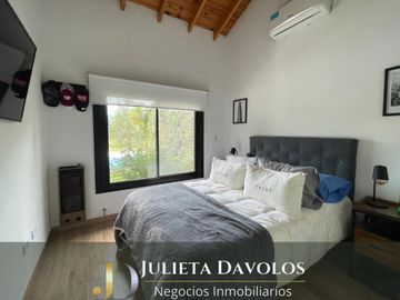 Casa APTA CREDITO en Larena C.C.