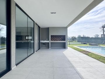 Casa en venta barrio Canning Chico