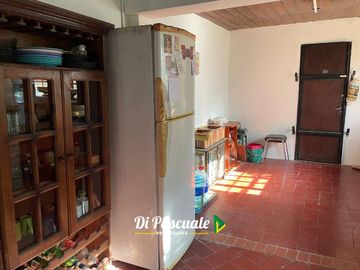 Venta Casa Quinta con Parque y Pileta - Moreno