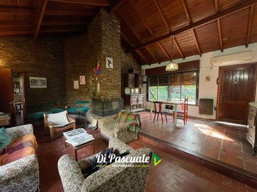 Venta Casa Quinta con Parque y Pileta - Moreno