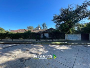 Venta Casa Quinta con Parque y Pileta - Moreno