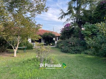Venta Casa Quinta con Parque y Pileta - Moreno