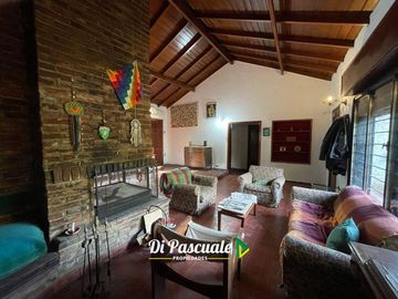 Venta Casa Quinta con Parque y Pileta - Moreno