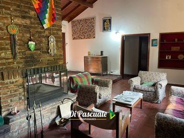 Venta Casa Quinta con Parque y Pileta - Moreno