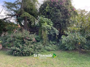 Venta Casa Quinta con Parque y Pileta - Moreno