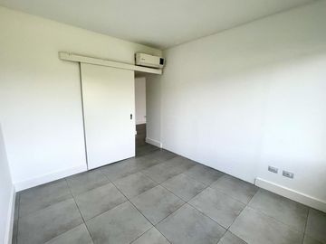 Depto Venta Altos de Benavidez, 3 amb con Trza Parri Cochera
