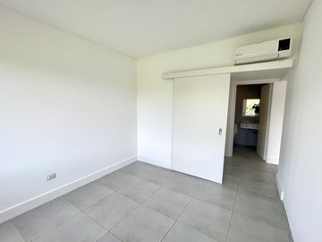 Depto Venta Altos de Benavidez, 3 amb con Trza Parri Cochera