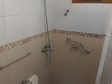 Venta Casa en Bariloche km5 Bustillo a 2 cuadras del Lago Nahuel Huapi
