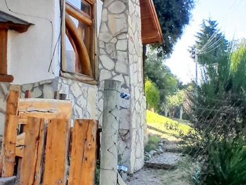 Venta Casa en Bariloche km5 Bustillo a 2 cuadras del Lago Nahuel Huapi