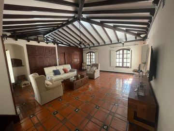 VENTA CASA QUINTA 5 DORM  - EL CORTIJO POLVORINES