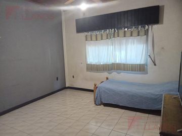 Casa en Garin