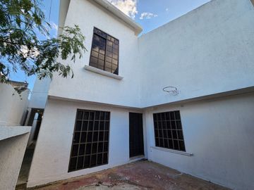Casa en venta en Francisco Montejo - HI2403264