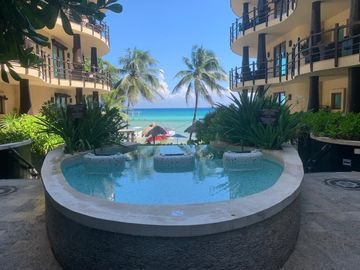 Penthouse de dos recámaras junto al mar en El Taj Playa del Carmen