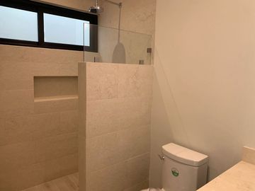 Casa a Estrenar en Venta en Residencial Via Cumbres, Cancún