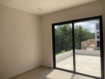 Casa a Estrenar en Venta en Residencial Via Cumbres, Cancún