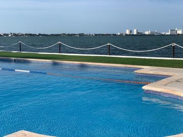 Experience luxury in our penthouse in Isla Dorada, Cancun.