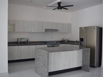 Casa de 3 Recámaras en Residencial Aqua Huayacán Cancun
