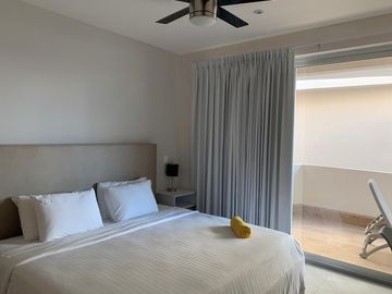 Penthouse en The Gallery Condos Playa del Carmen