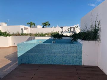 Penthouse en The Gallery Condos Playa del Carmen