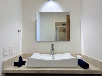 Venta Departamento. Tulum, Qroo. Zona La Veleta. Conjunto Smart Depas.