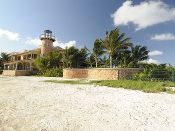 Casa de lujo junto al Mar Caribe en Las Quintas II-Puerto Cancún