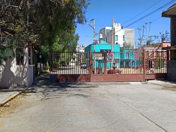Casa moderna en venta en Rinconada de Pirules, Zacatecas: 4 recámaras, cocina in