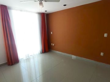 Casa moderna en venta en Rinconada de Pirules, Zacatecas: 4 recámaras, cocina in