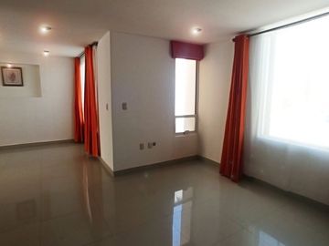 Casa moderna en venta en Rinconada de Pirules, Zacatecas: 4 recámaras, cocina in