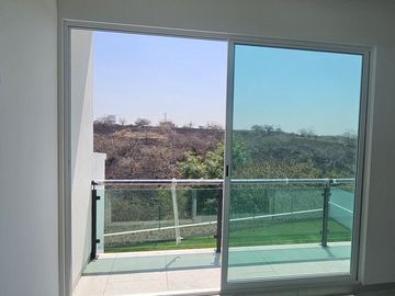 Casa en Venta en Lomas de Cocoyoc, Atlatlaucan, Morelos a estrenar