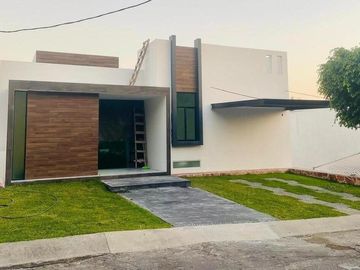 Casa en Venta en Lomas de Cocoyoc, Atlatlaucan, Morelos a estrenar