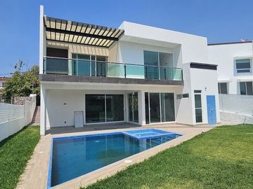 Casa en Venta en Lomas de Cocoyoc, Atlatlaucan, Morelos a estrenar