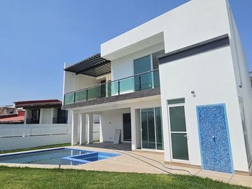 Casa en Venta en Lomas de Cocoyoc, Atlatlaucan, Morelos a estrenar