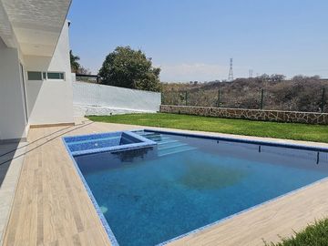 Casa en Venta en Lomas de Cocoyoc, Atlatlaucan, Morelos a estrenar