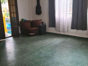 SE VENDE CASA PARA INVERSIÓN A UNA CUADRA DE LA BASÍLICA DE GUADALUPE