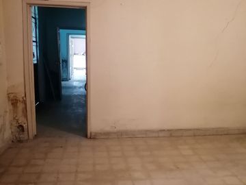 SE VENDE CASA PARA INVERSIÓN A UNA CUADRA DE LA BASÍLICA DE GUADALUPE