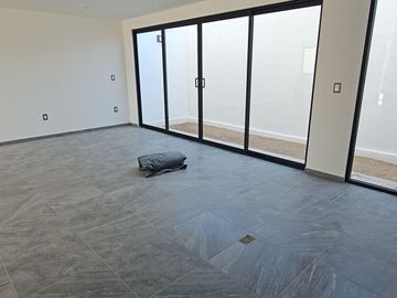 Hermosa Casa en Villa airosa