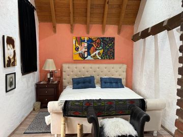 CASA EN VENTA EN JARDINES DE LA MONTAÑA